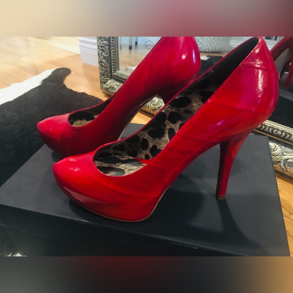 Dolce y Gabanna pumps